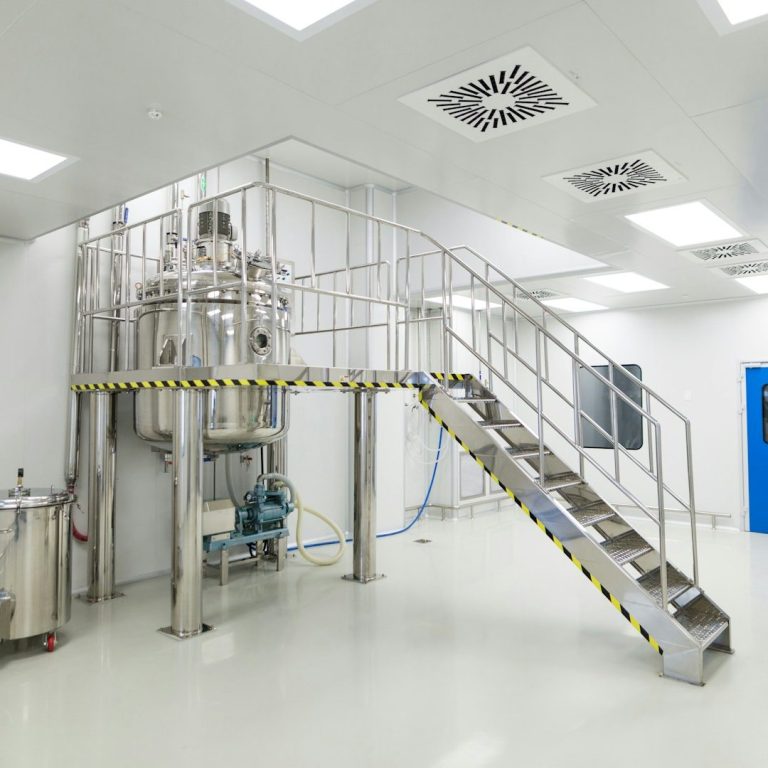 Cleanroom Access Platform Cleanroom Access Platform